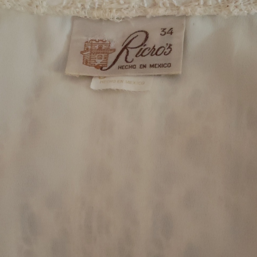 Ricro's, Long Cream Crocheted Vest - Picture 7 of 7